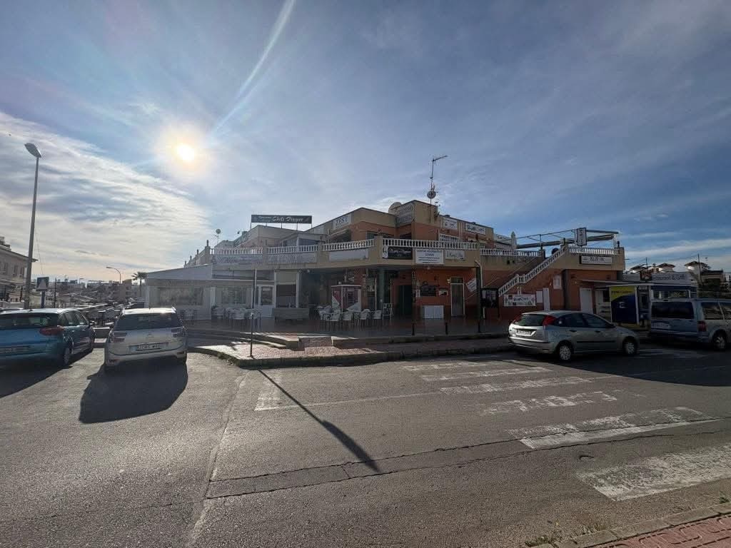 2 bedroom Apartment for sale in Playa Flamenca with pool - € 149,950 (Ref: 9731296)