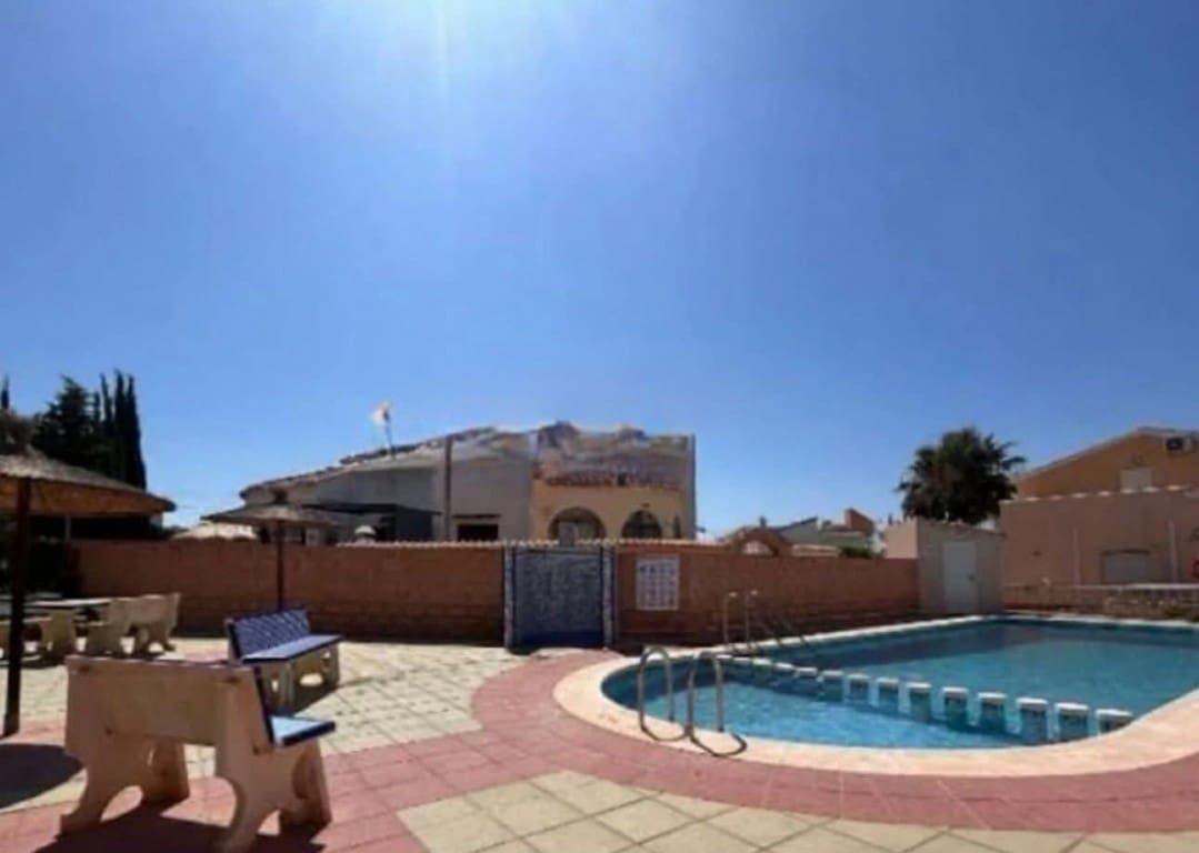 3 camera da letto Villa in vendita in La Florida con piscina - 269.950 € (Rif: 9733625)