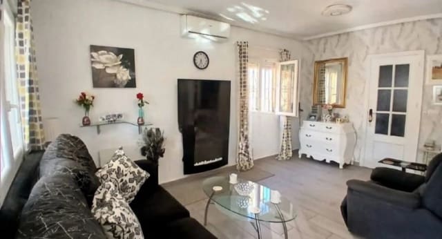 3 quarto Moradia para venda em La Florida, Orihuela com piscina - 269 950 € (Ref: 9733625)