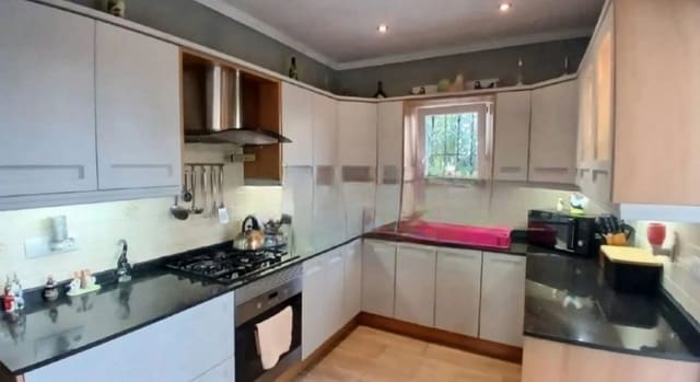 3 quarto Moradia para venda em La Florida, Orihuela com piscina - 269 950 € (Ref: 9733625)