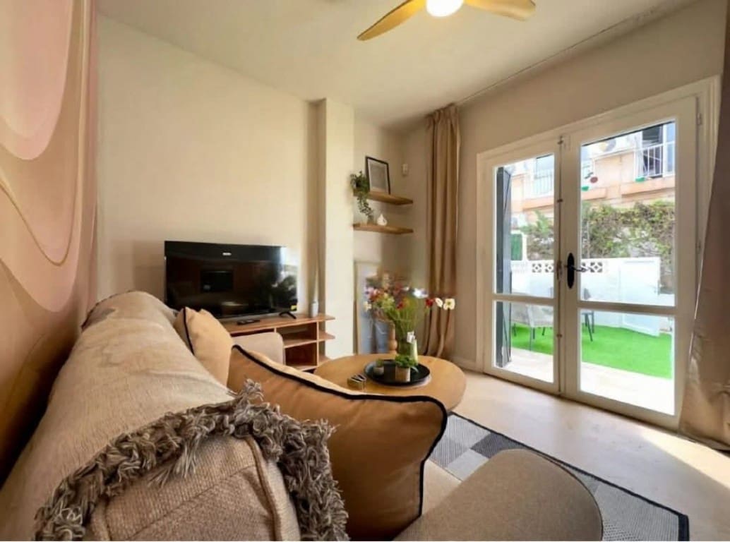 1 bedroom Apartment for sale in Cabo Roig with pool - € 114,900 (Ref: 9781254)