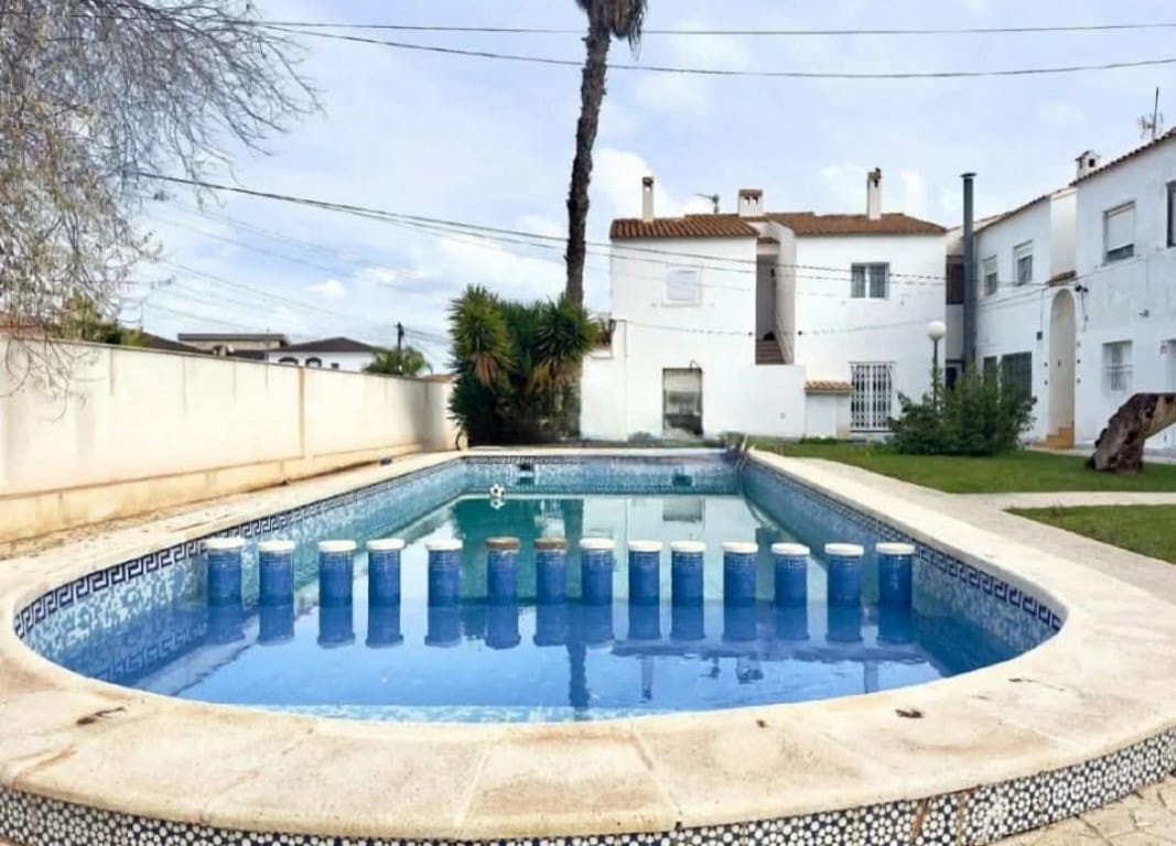 1 bedroom Apartment for sale in Cabo Roig with pool - € 114,900 (Ref: 9781254)