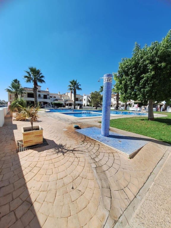2 bedroom Apartment for sale in Playa Flamenca with pool - € 166,900 (Ref: 9781255)