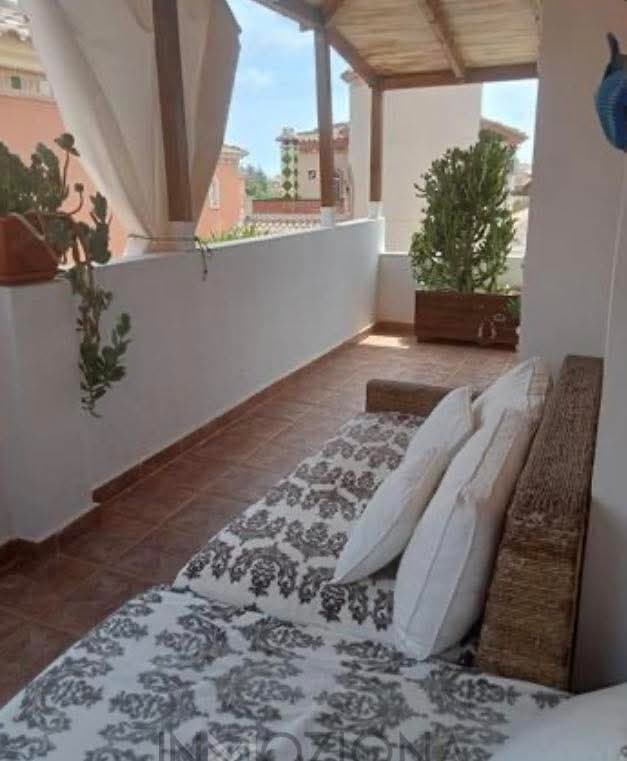 3 Zimmer Villa zu verkaufen in Playa Flamenca mit Pool - 285.000 € (Ref: 9781256)