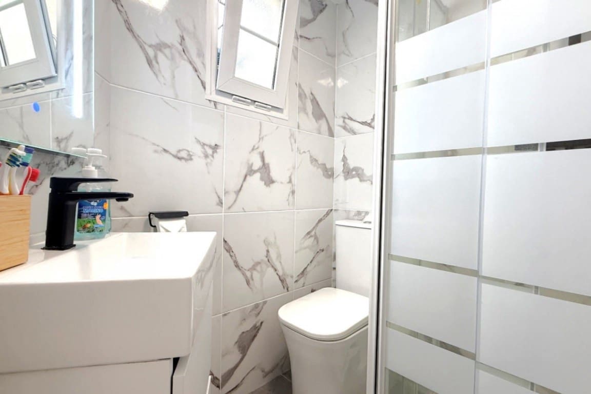 2 bedroom Villa for sale in La Zenia with pool - € 339,000 (Ref: 9781257)