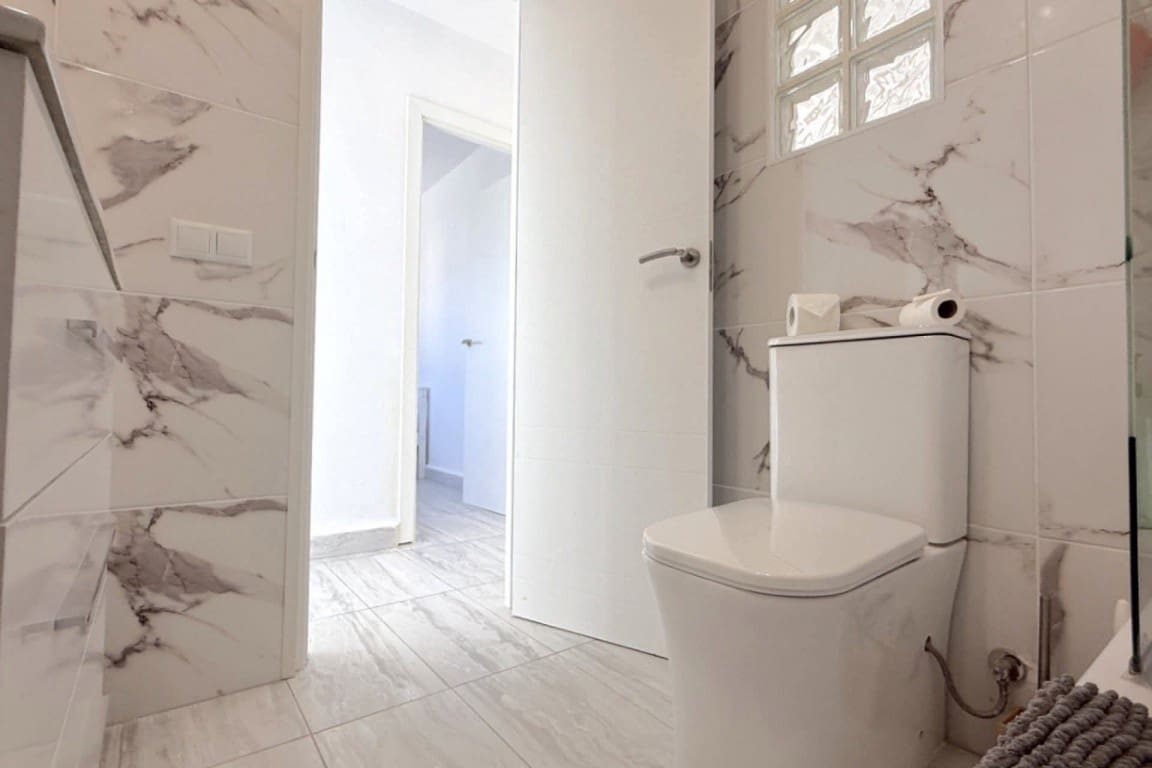 2 bedroom Villa for sale in La Zenia with pool - € 339,000 (Ref: 9781257)