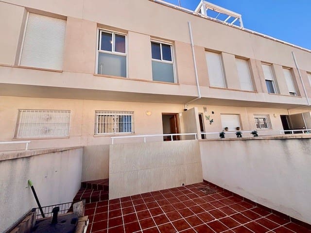 3 chambre Maison de Ville à vendre à Playa Flamenca avec piscine - 189 000 € (Ref: 9781258)