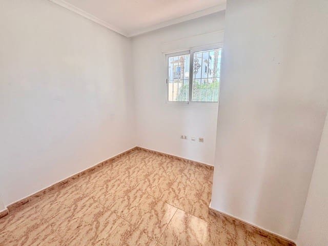 3 chambre Maison de Ville à vendre à Playa Flamenca, Orihuela avec piscine - 189 000 € (Ref: 9781258)