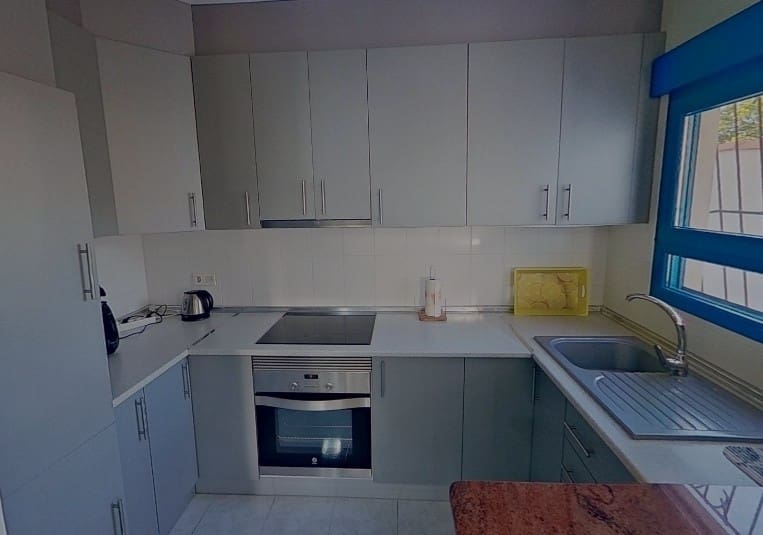 2 bedroom Villa for sale in La Florida with pool - € 279,900 (Ref: 9781413)