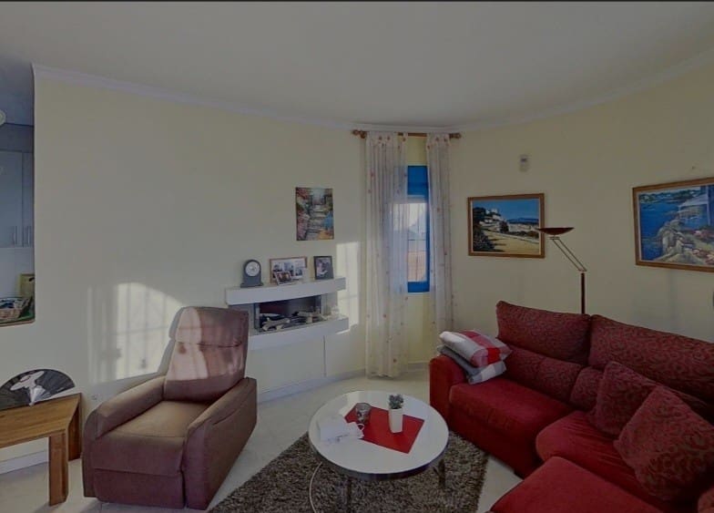 2 bedroom Villa for sale in La Florida with pool - € 279,900 (Ref: 9781413)