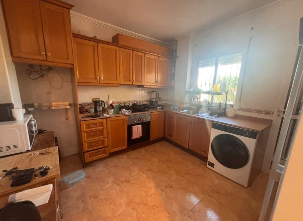 3 bedroom Villa for sale in La Zenia with pool - € 349,000 (Ref: 9784517)