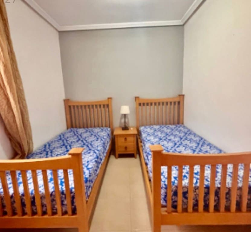 2 soverom Leilighet til salgs i Cabo Roig med svømmebasseng - € 139 950 (Ref: 9784518)