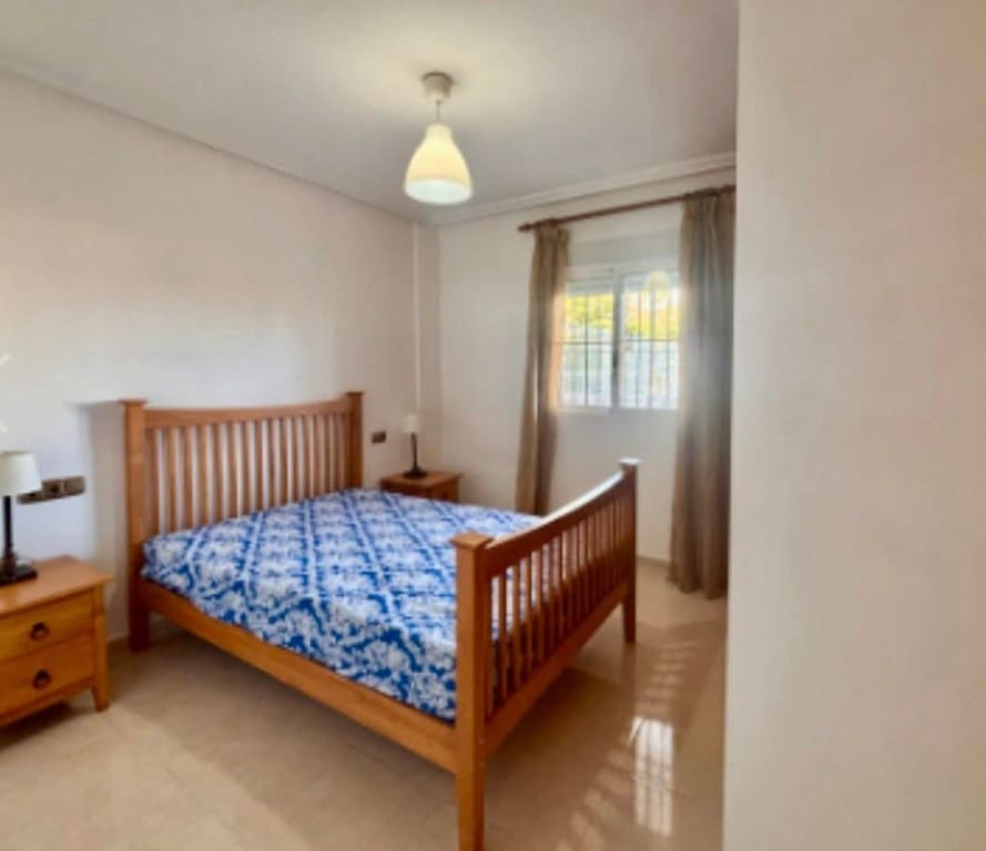 2 soverom Leilighet til salgs i Cabo Roig med svømmebasseng - € 139 950 (Ref: 9784518)