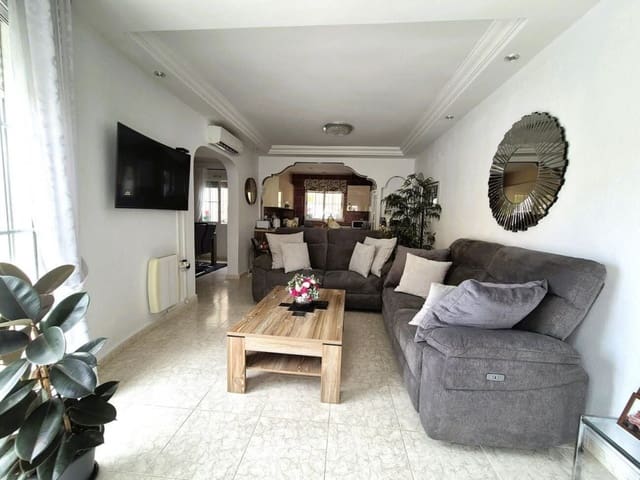 3 quarto Moradia para venda em Villamartin, Orihuela com piscina - 269 900 € (Ref: 9800964)