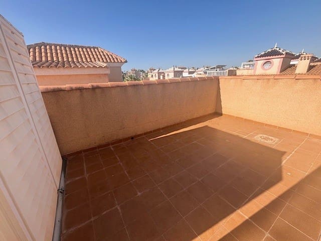 2 bedroom Villa for sale in Playa Flamenca with pool - € 245,000 (Ref: 9823660)