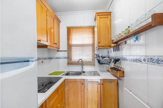 3 chambre Maison de Ville à vendre à La Florida, Orihuela avec piscine - 149 000 € (Ref: 9823663)
