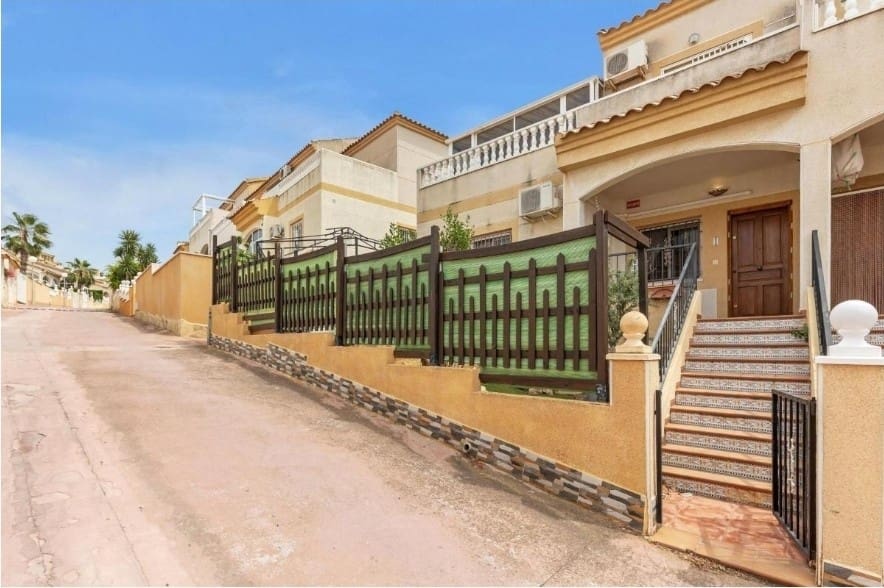 3 chambre Maison de Ville à vendre à La Florida avec piscine - 149 000 € (Ref: 9823663)
