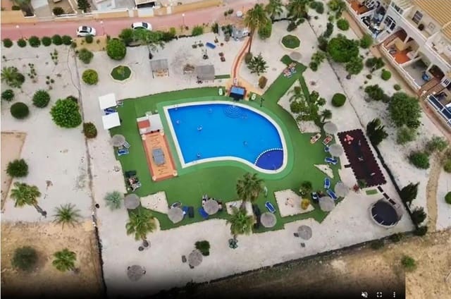 3 chambre Maison de Ville à vendre à La Florida, Orihuela avec piscine - 149 000 € (Ref: 9823663)