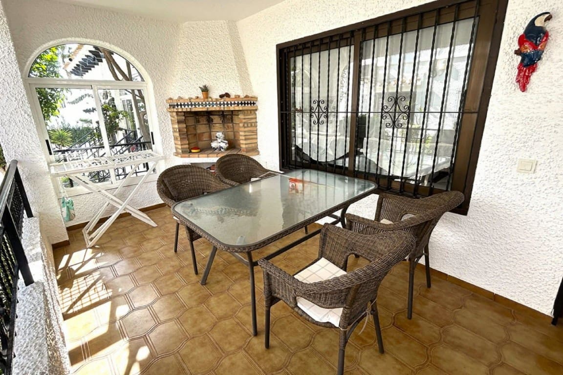 3 bedroom Apartment for sale in Cabo Roig with pool - € 260,000 (Ref: 9823664)