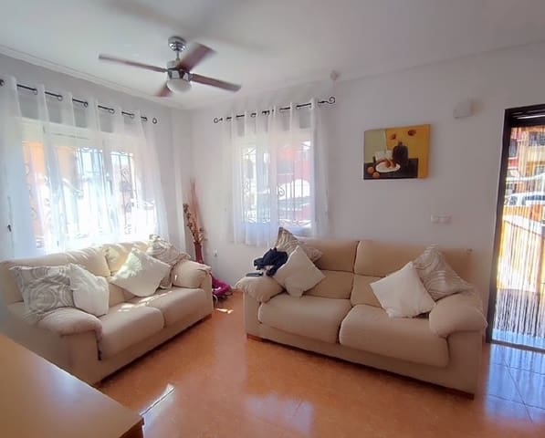 3 Zimmer Villa zu verkaufen in Los Altos mit Pool - 215.000 € (Ref: 9829835)