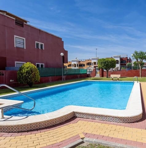 3 Zimmer Villa zu verkaufen in Los Altos mit Pool - 215.000 € (Ref: 9829835)