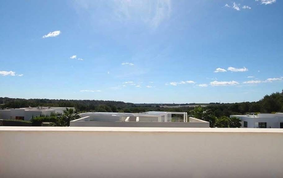 3 soverom Villa til salgs i Las Colinas Golf med svømmebasseng garasje - € 950 000 (Ref: 9833117)