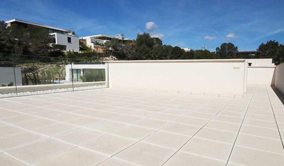 3 soverom Villa til salgs i Las Colinas Golf med svømmebasseng garasje - € 950 000 (Ref: 9833117)
