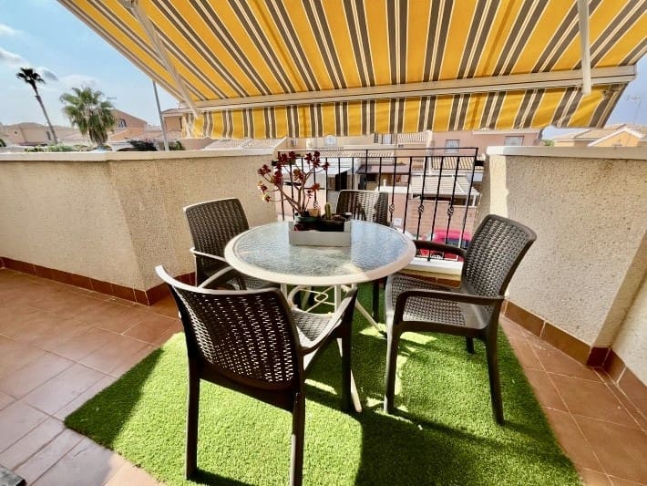3 soverom Hus til salgs i Los Altos med svømmebasseng garasje - € 199 000 (Ref: 9833120)