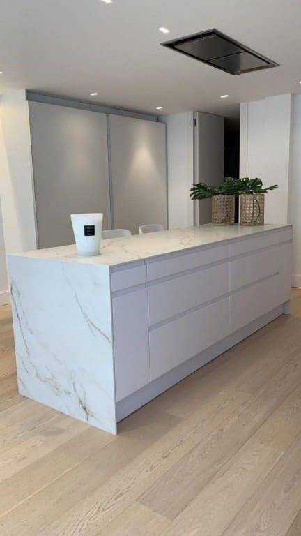 2 quarto Apartamento para venda em Alicante cidade com piscina garagem - 1 100 000 € (Ref: 9838297)