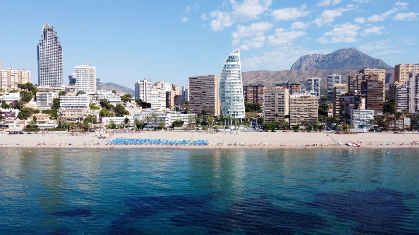 2 quarto Apartamento para venda em Alicante cidade com piscina garagem - 1 100 000 € (Ref: 9838297)