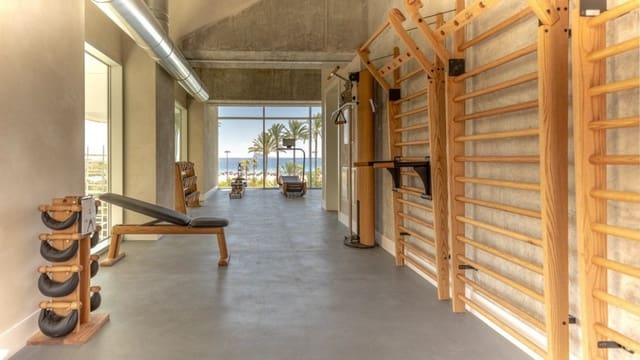 2 sovrum Lägenhet till salu i Ensanche - Diputacion, Alicante stad med pool garage - 1 100 000 € (Ref: 9838297)