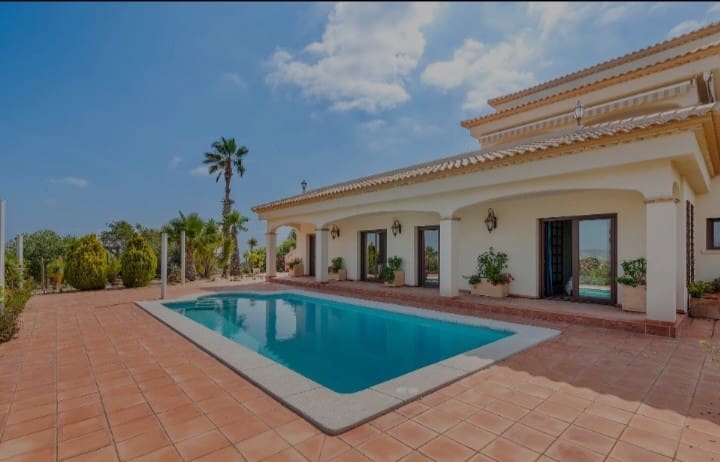 4 bedroom Finca/Country House for sale in Torremendo with pool garage - € 795,000 (Ref: 9838298)