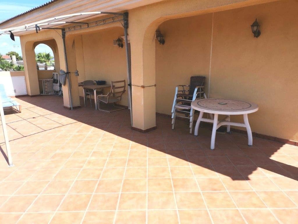 6 Zimmer Villa zu verkaufen in Los Balcones mit Pool - 599.999 € (Ref: 9838299)