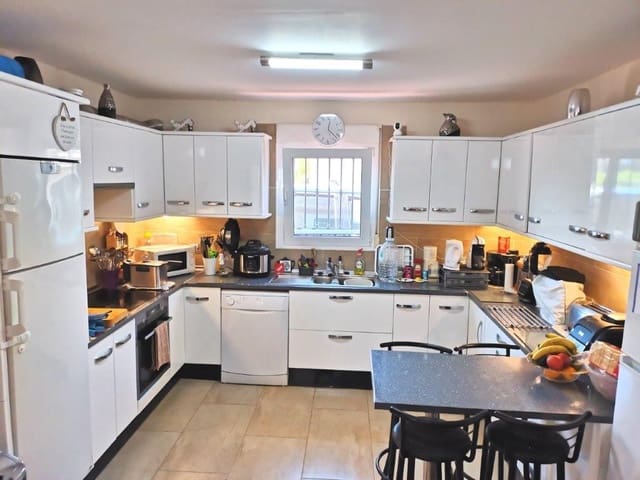 6 Zimmer Villa zu verkaufen in Los Balcones mit Pool - 599.999 € (Ref: 9838299)