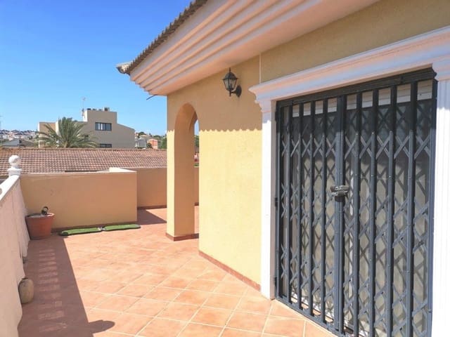 6 Zimmer Villa zu verkaufen in Los Balcones mit Pool - 599.999 € (Ref: 9838299)