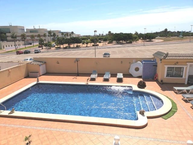 6 Zimmer Villa zu verkaufen in Los Balcones mit Pool - 599.999 € (Ref: 9838299)