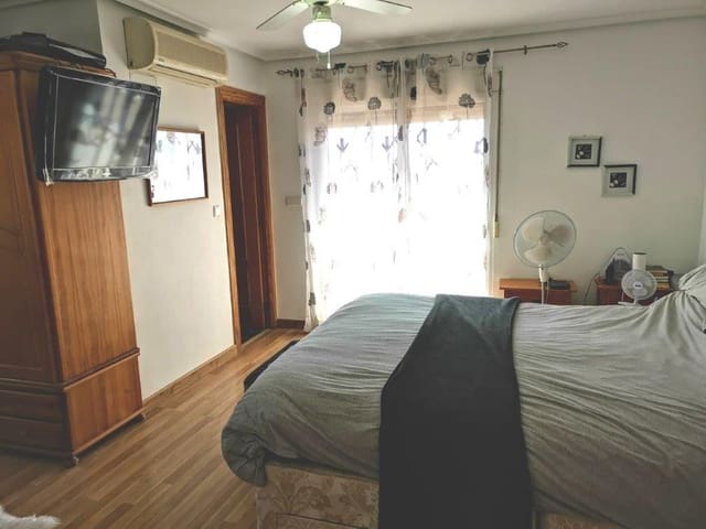 6 Zimmer Villa zu verkaufen in Los Balcones mit Pool - 599.999 € (Ref: 9838299)