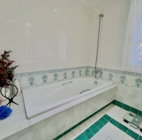 3 Zimmer Villa zu verkaufen in Los Balcones mit Pool Garage - 530.000 € (Ref: 9848487)