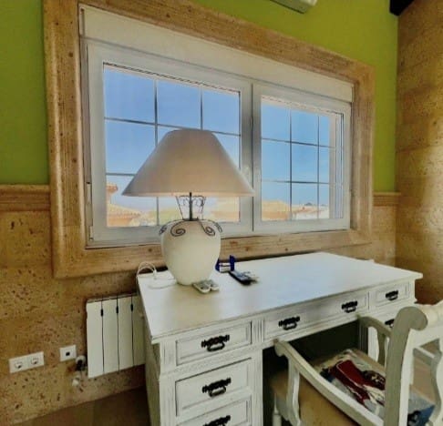 3 Zimmer Villa zu verkaufen in Los Balcones mit Pool Garage - 530.000 € (Ref: 9848487)