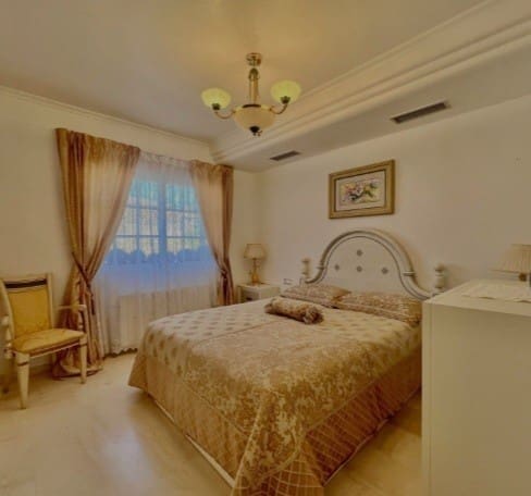 3 Zimmer Villa zu verkaufen in Los Balcones mit Pool Garage - 530.000 € (Ref: 9848487)