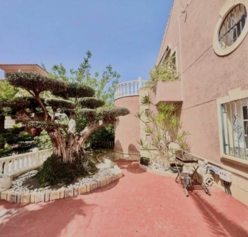 3 Zimmer Villa zu verkaufen in Los Balcones mit Pool Garage - 530.000 € (Ref: 9848487)