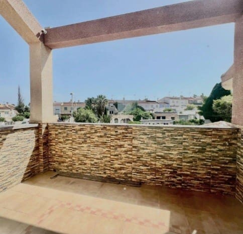 3 Zimmer Villa zu verkaufen in Los Balcones mit Pool Garage - 530.000 € (Ref: 9848487)