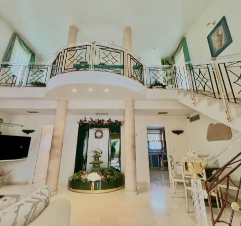 3 Zimmer Villa zu verkaufen in Los Balcones mit Pool Garage - 530.000 € (Ref: 9848487)