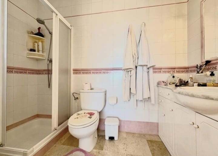 2 soverom Villa til salgs i Villamartin med svømmebasseng garasje - € 459 000 (Ref: 9848488)