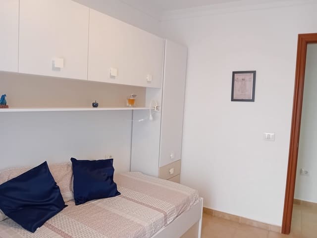 2 soveværelse Lejlighed til salg i San Isidro de Abona, Granadilla de Abona med garage - € 265.000 (Ref: 5988626)