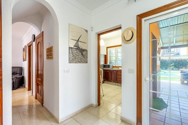 3 soveværelse Villa til salg i Casco Urbano, Adeje med swimmingpool garage - € 1.250.000 (Ref: 7692233)