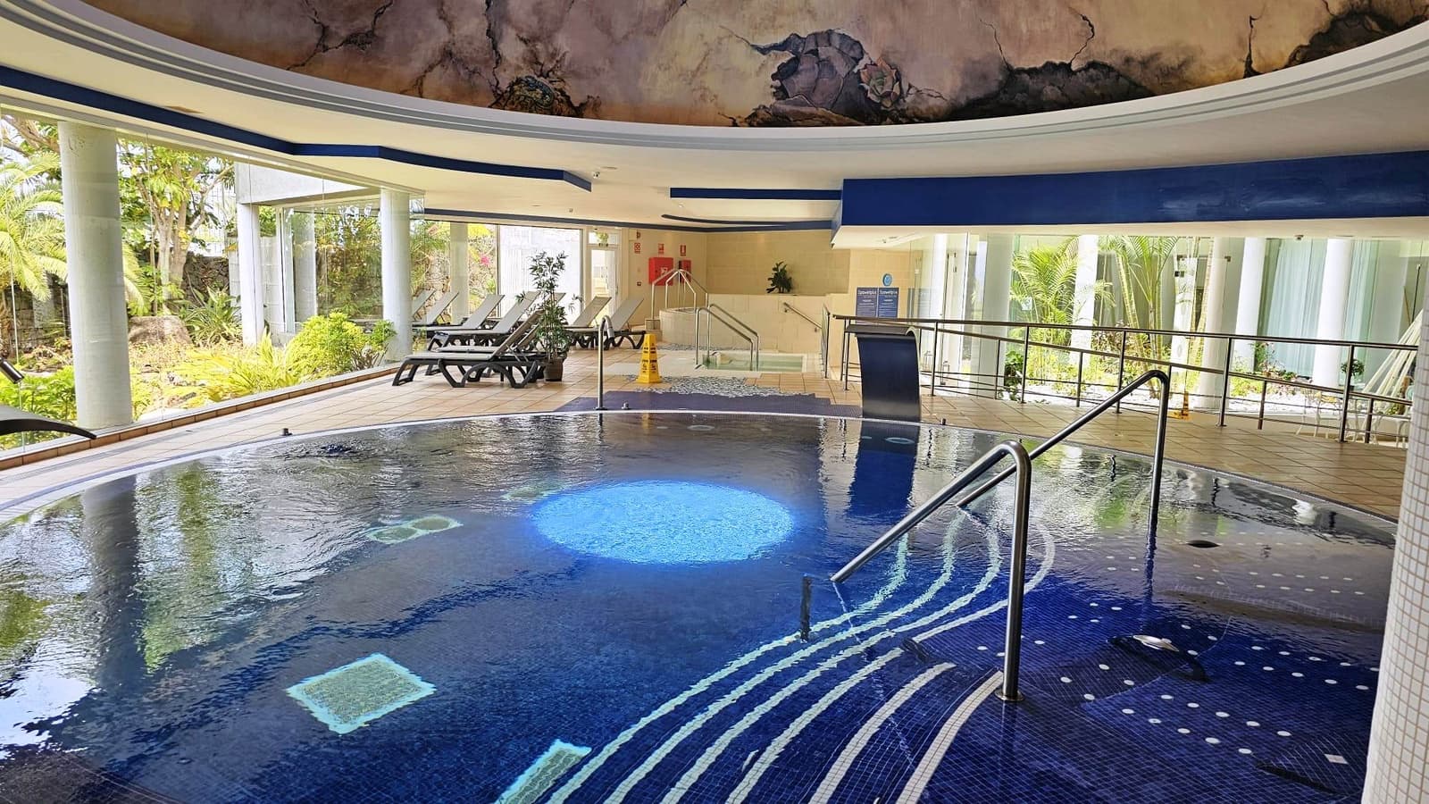 1 bedroom Beach Apartment for sale in Adeje with pool garage - € 285,000 (Ref: 9329562)