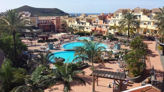 2 sypialnia Apartament na sprzedaż w Los Cristianos z basenem - 262 500 € (Ref: 9563688)