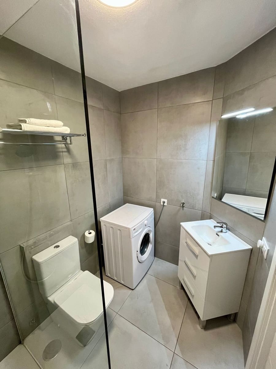 Apartament przy plaży na sprzedaż w Costa Adeje z basenem - 229 950 € (Ref: 9580173)