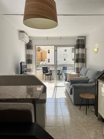 Apartament przy plaży na sprzedaż w Costa Adeje, Adeje z basenem - 229 950 € (Ref: 9580173)